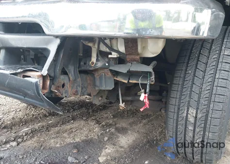 2000 Nissan Frontier Se-V6/Xe-V6 z USA, uszkodzony, nr VIN 1N6ED26Y6YC328713